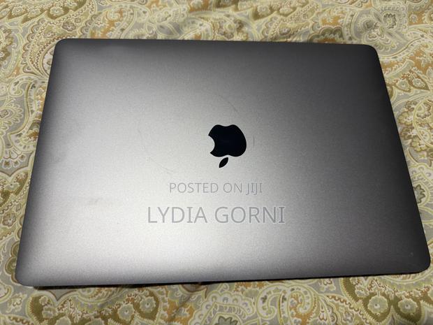 Laptop Apple MacBook Pro 2020 8GB Intel Core I7 SSD 256GB photo 2