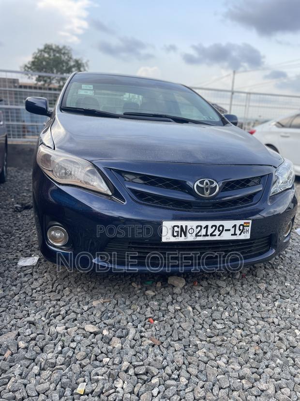 Toyota Corolla 2013 Blue