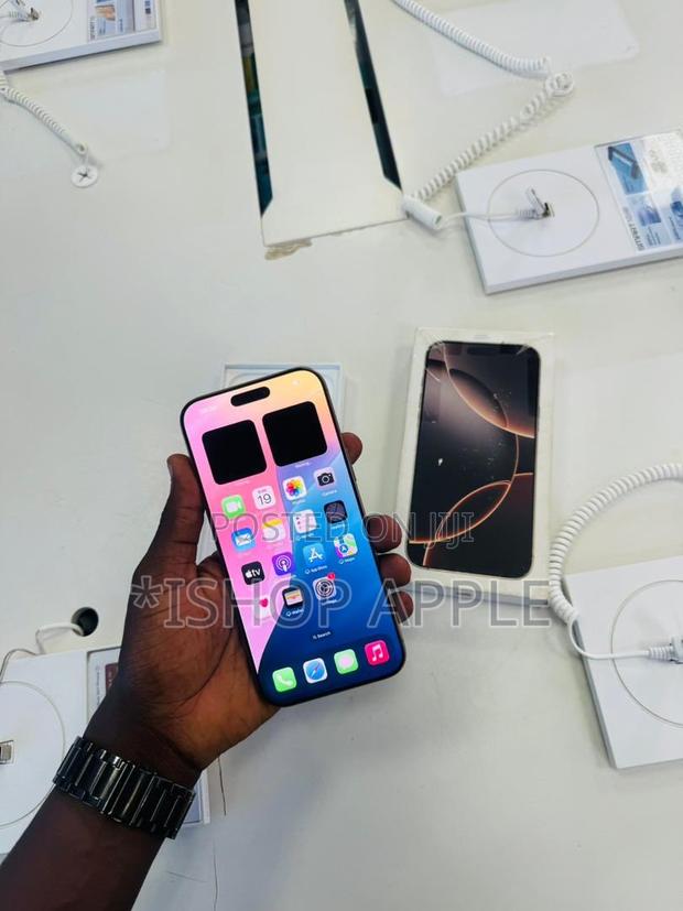Apple iPhone 16 Pro Max 256 GB · Photo 4