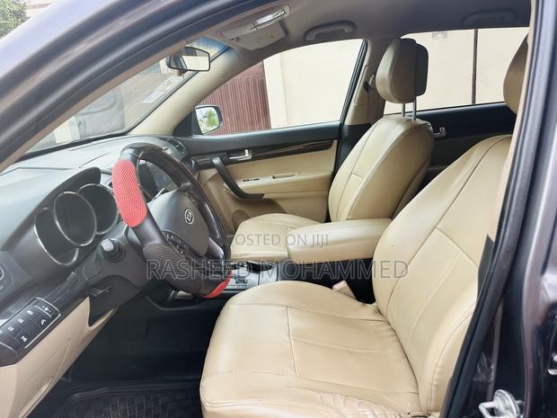 Kia Sorento 2012 Gray