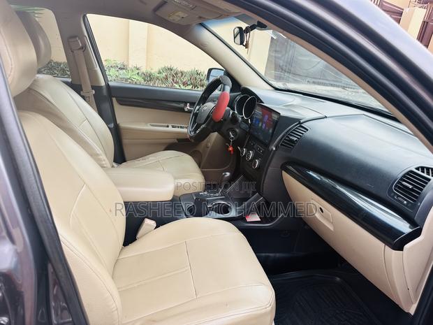 Kia Sorento 2012 Gray