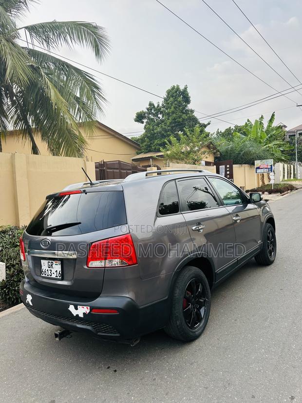 Kia Sorento 2012 Gray