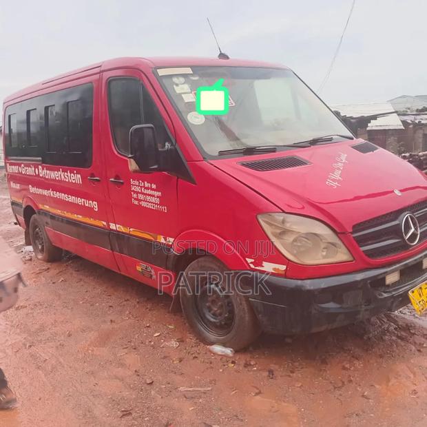 Mercedes-Benz Sprinter 2012 Red photo 5