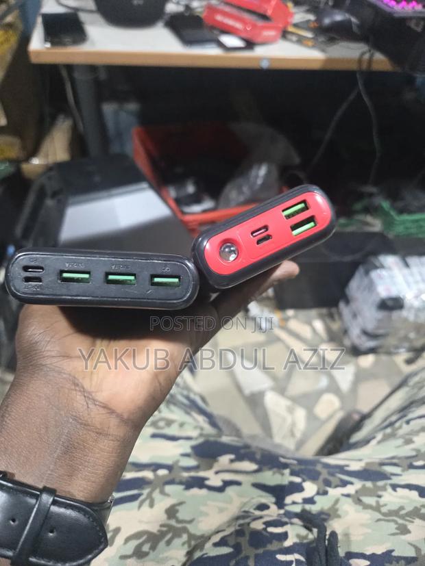 Powerbank 20000mah and 10000 photo 2