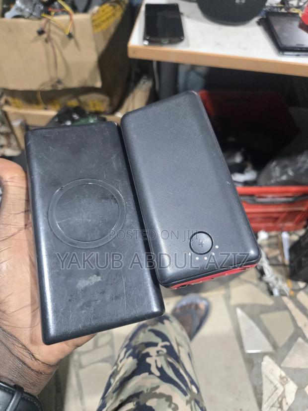 Powerbank 20000mah and 10000