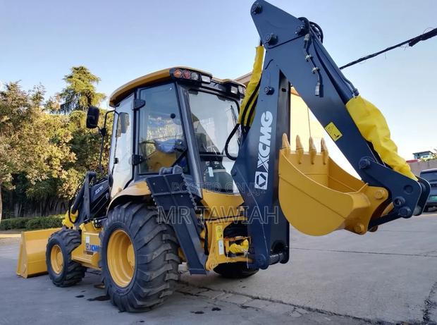 XCMG Backhoe · Photo 1