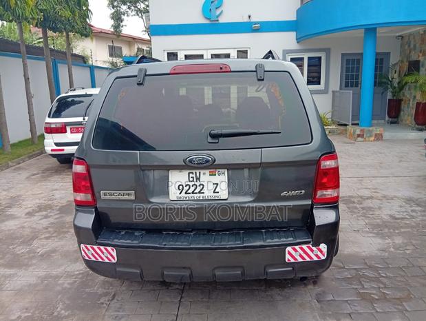 Ford Escape XLS 4WD 2.3 2008 Gray