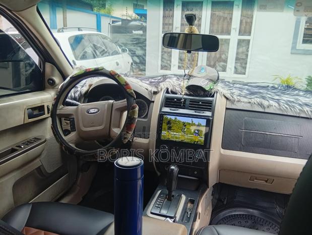 Ford Escape XLS 4WD 2.3 2008 Gray