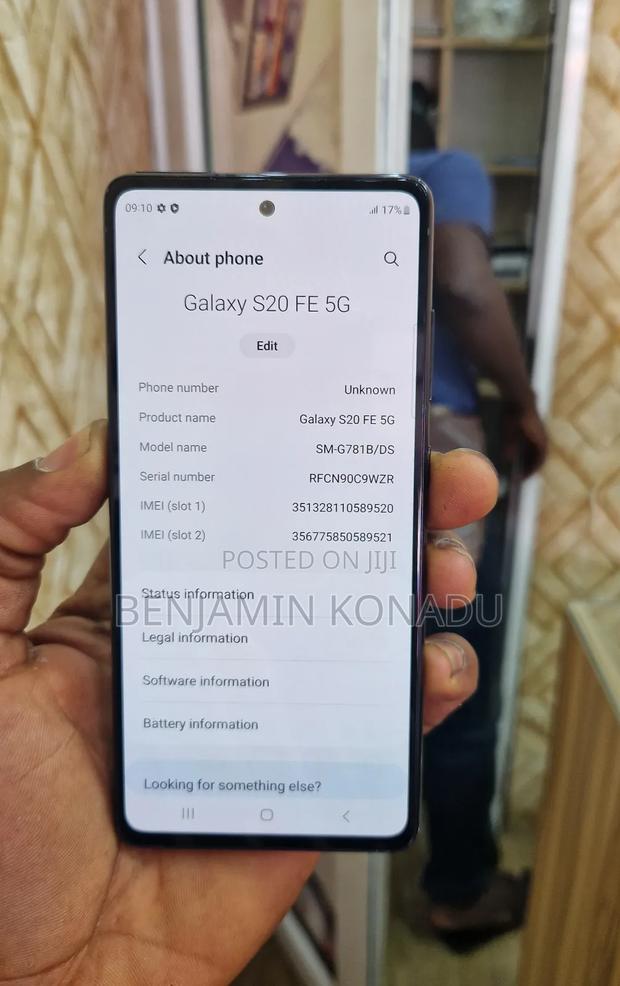 Samsung Galaxy S20 FE 128 GB Blue · Photo 4