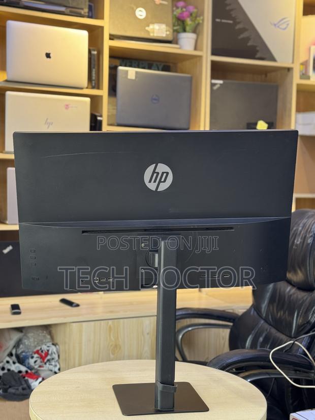 Hp Pavilion 32q 32-Inch QHD Display Usb Hub Renewed photo 5