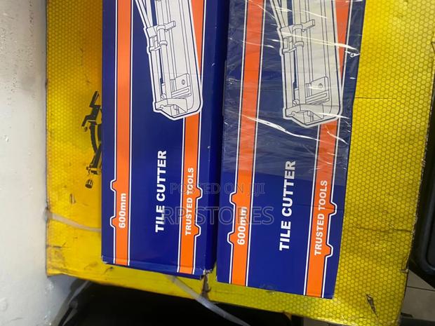600mm Tile Cutter · Photo 3