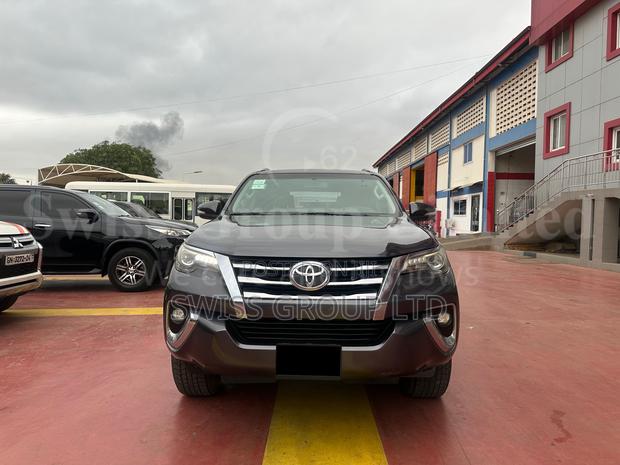 Toyota Fortuner 2017 Gray