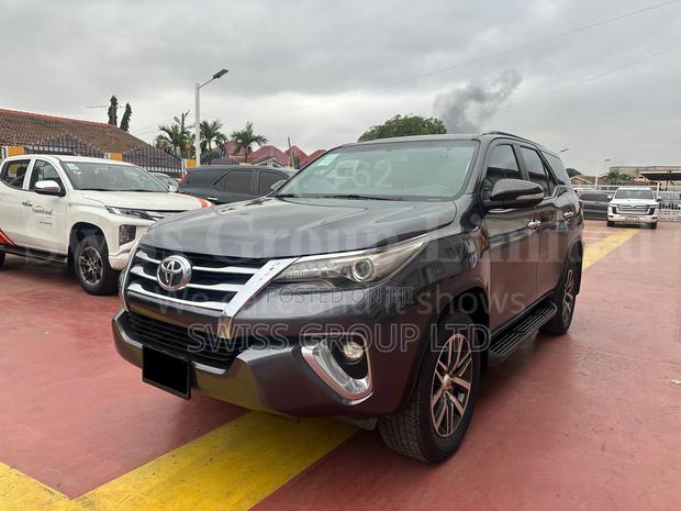 Toyota Fortuner 2017 Gray