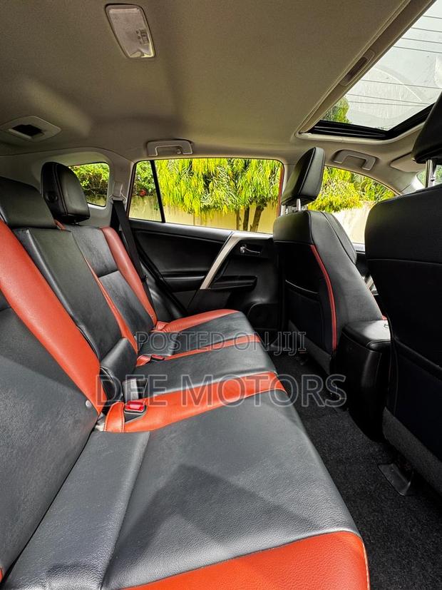 Toyota RAV4 Limited 4dr SUV AWD (2.5L 4cyl 6A) 2015 Red