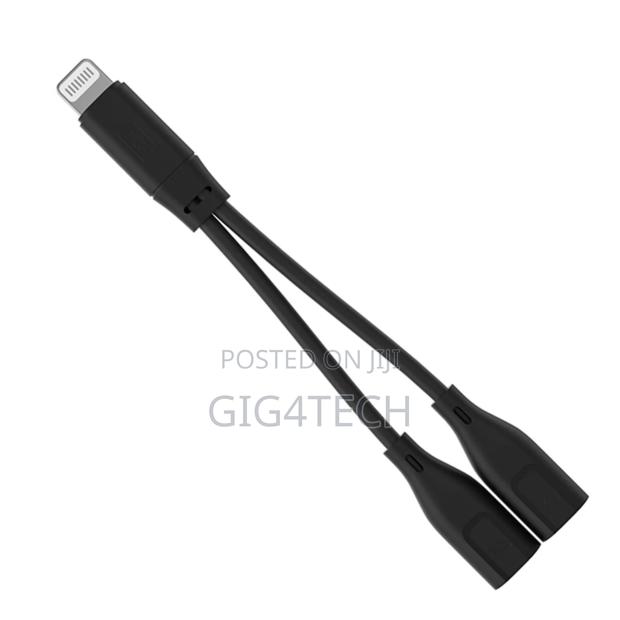 Comica Duc-Ln Usb-C to Lightning Charging Audio 2-in-1 Adapter