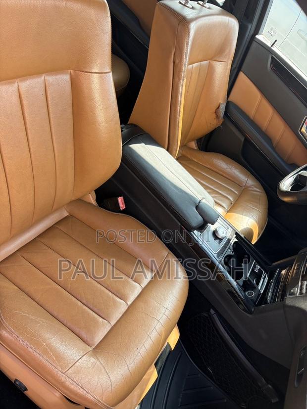 Mercedes-Benz E350 Base 4Matic Wagon AWD (3.5L 6cyl 7A) 2011 Gray photo 5