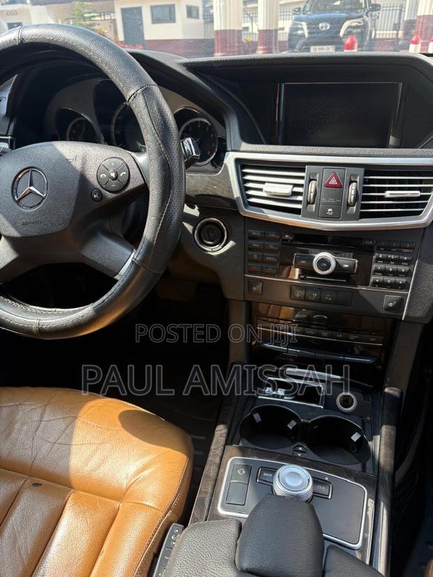 Mercedes-Benz E350 Base 4Matic Wagon AWD (3.5L 6cyl 7A) 2011 Gray photo 9