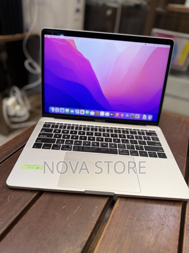 Laptop Apple MacBook Pro 2016 16GB Intel Core I5 SSD 1T