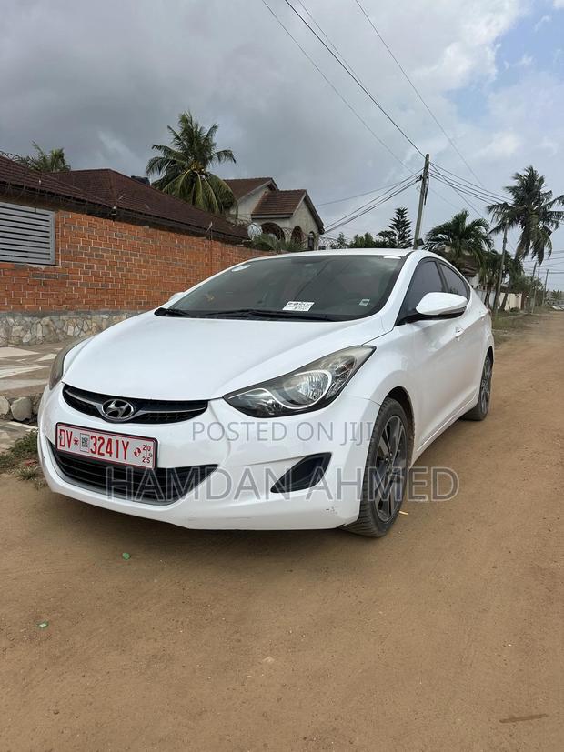 Hyundai Avante 2014 White