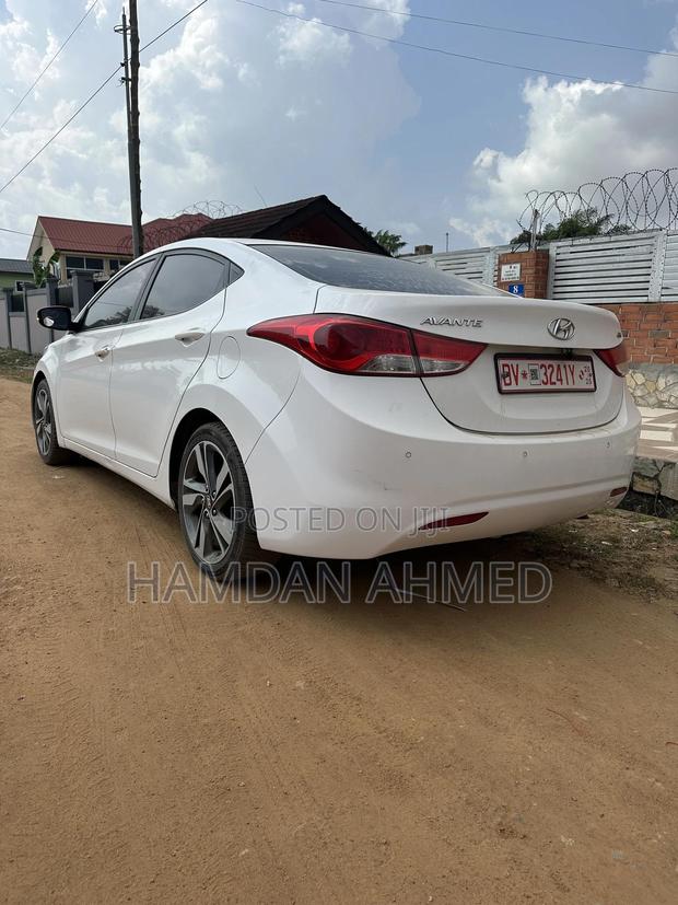 Hyundai Avante 2014 White
