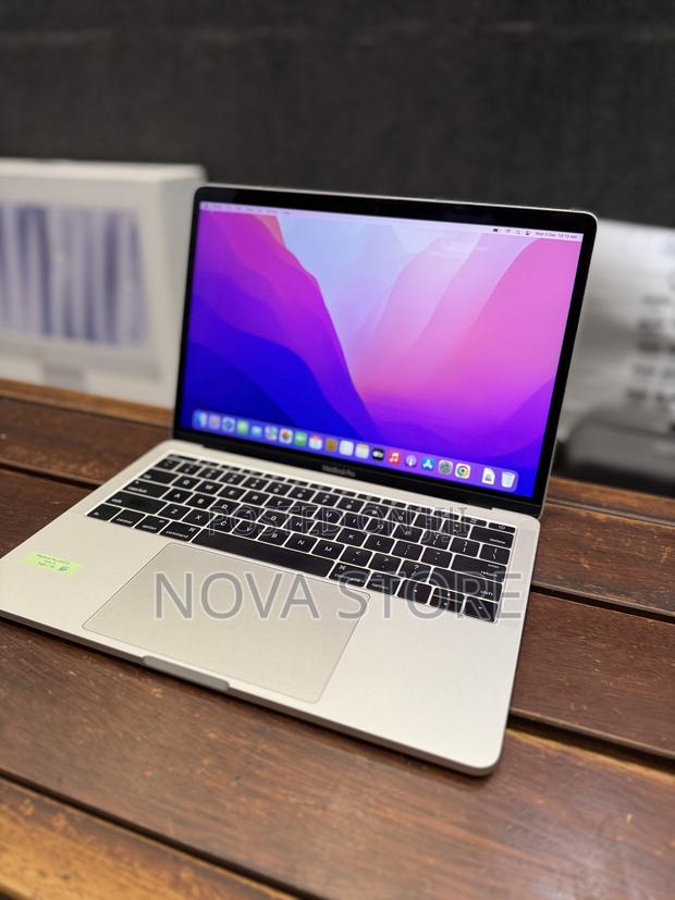 Laptop Apple MacBook Pro 2016 16GB Intel Core I5 SSD 1T