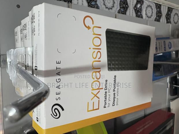 Seagate Expansion Portable Case · Photo 4