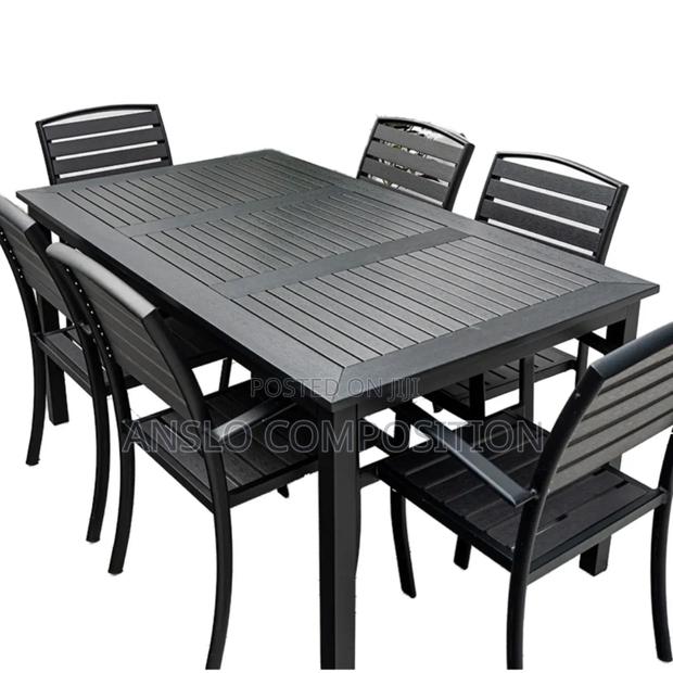 Waterproof Table Chair · Photo 2