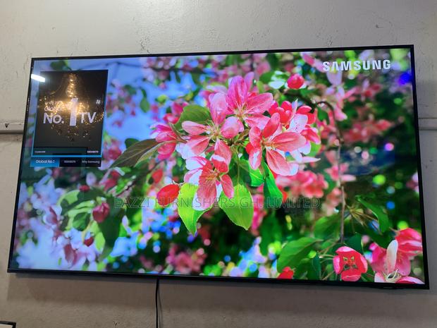 55du8070 Samsung 55 Inches Crystal Uhd HDR Satellite Smart Uk Tv photo 2