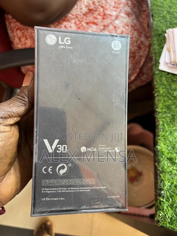 New LG V30 64 GB Gray