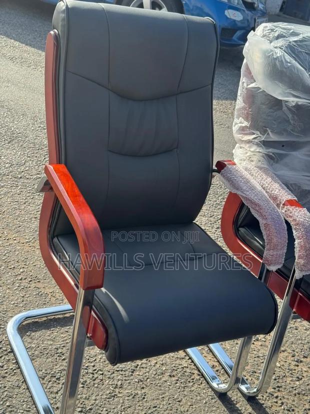 Office Visitor Chair · Photo 2