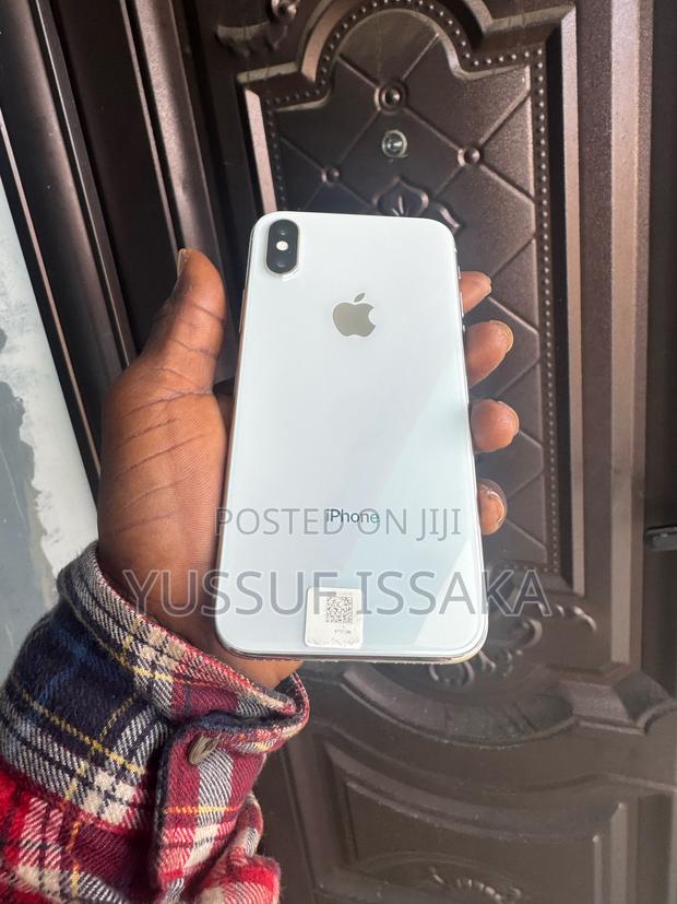New Apple iPhone X 64 GB White