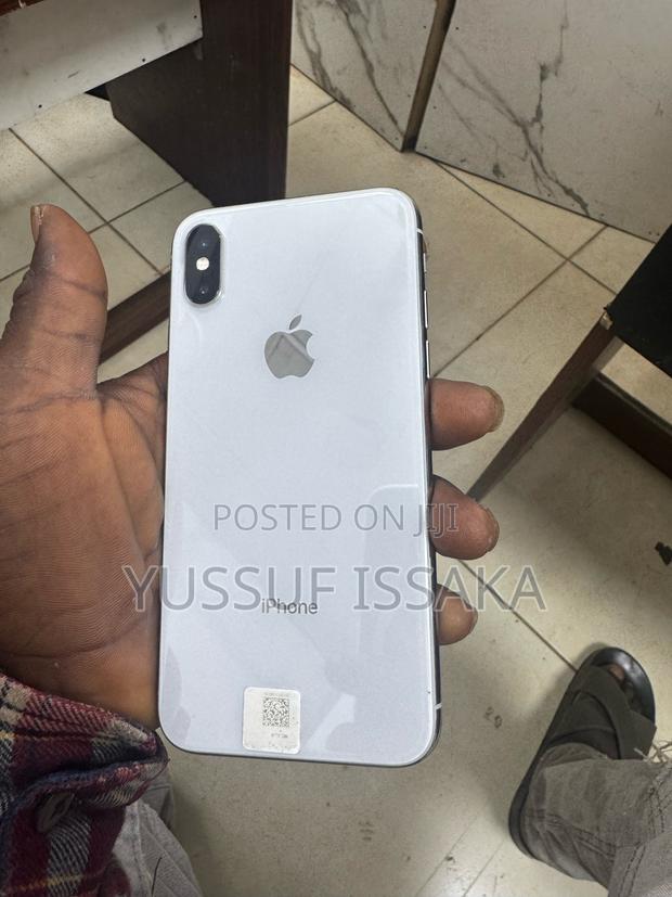 New Apple iPhone X 64 GB White photo 2