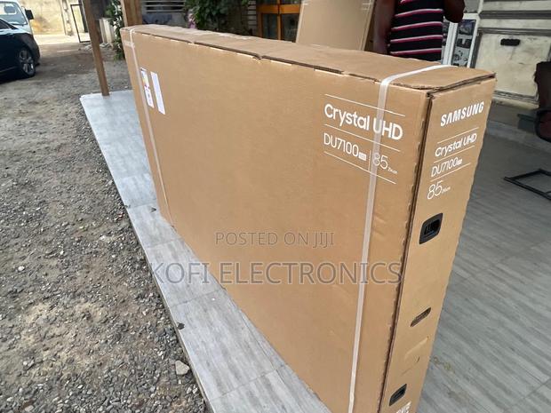 Epic-Size Home Cinema Samsung Crystal 85” · Photo 3
