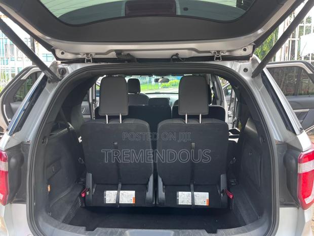 Ford Explorer XLT 4x4 2020 Silver