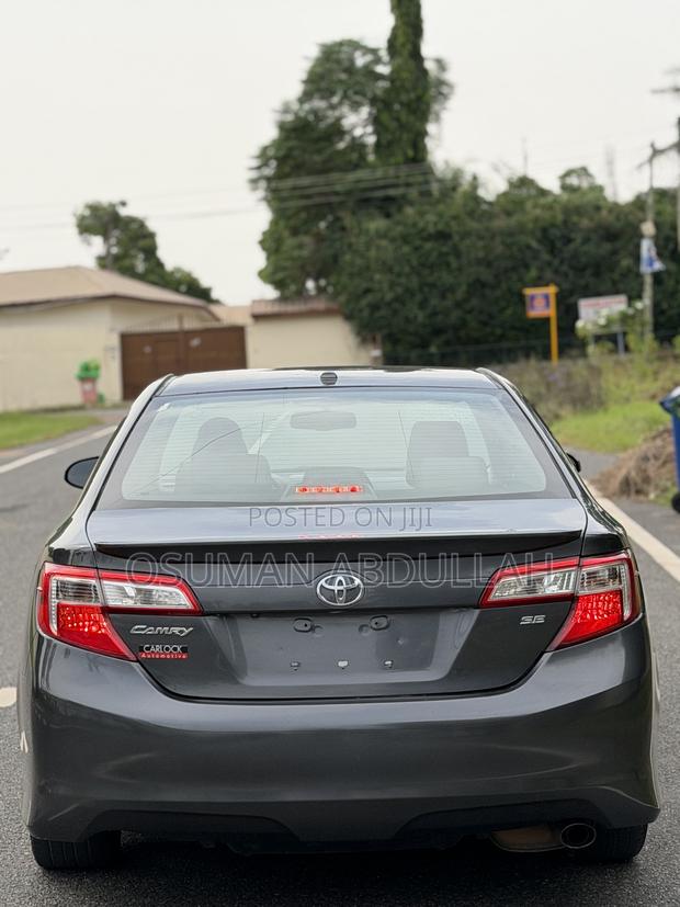 Toyota Camry 2014 Gray