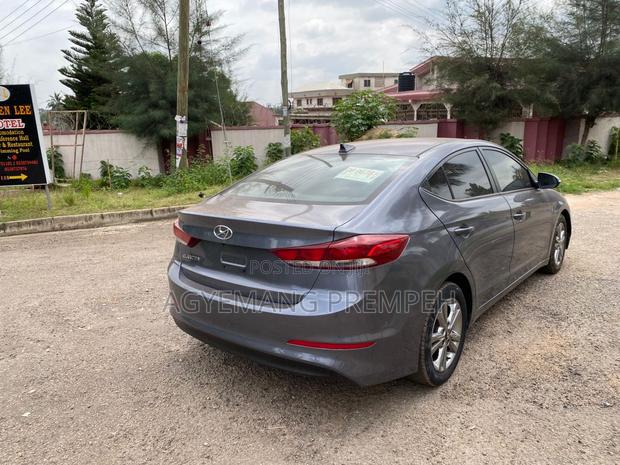 Hyundai Elantra Limited 2018 Gray