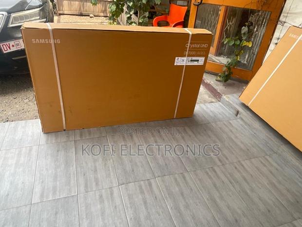 Samsung 65” Classicscreen Supreme Ai Precision Display · Photo 3