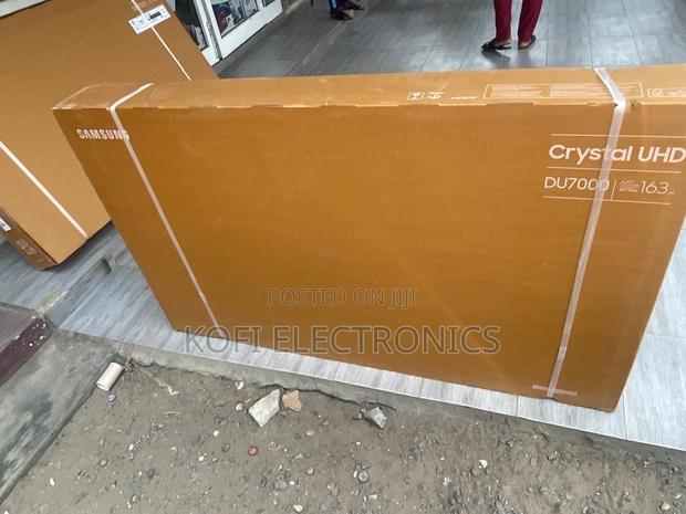 Samsung 65” Goldenera Uhd Vintage Modern Fusion · Photo 4