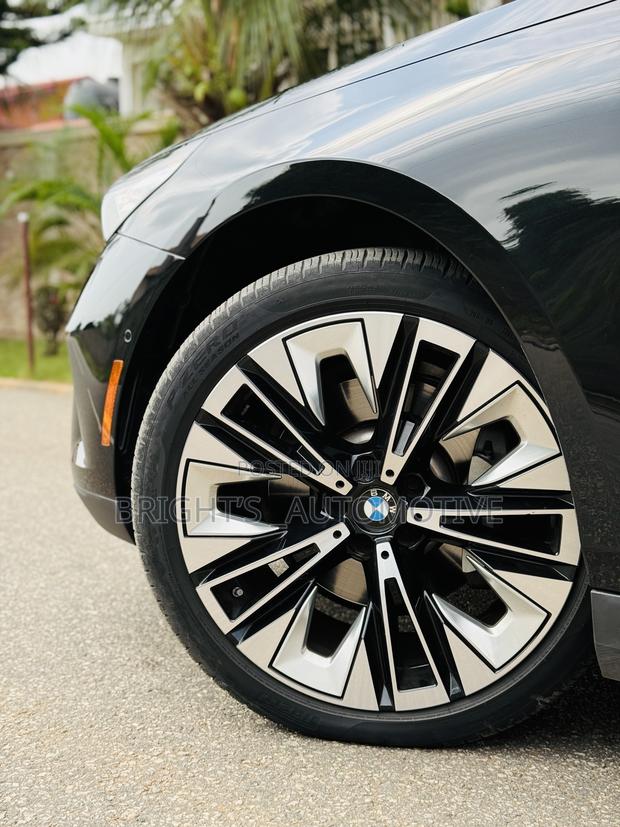 BMW 5 Series 530i xDrive AWD 2024 Black