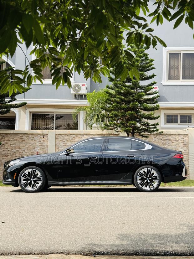 BMW 5 Series 530i xDrive AWD 2024 Black
