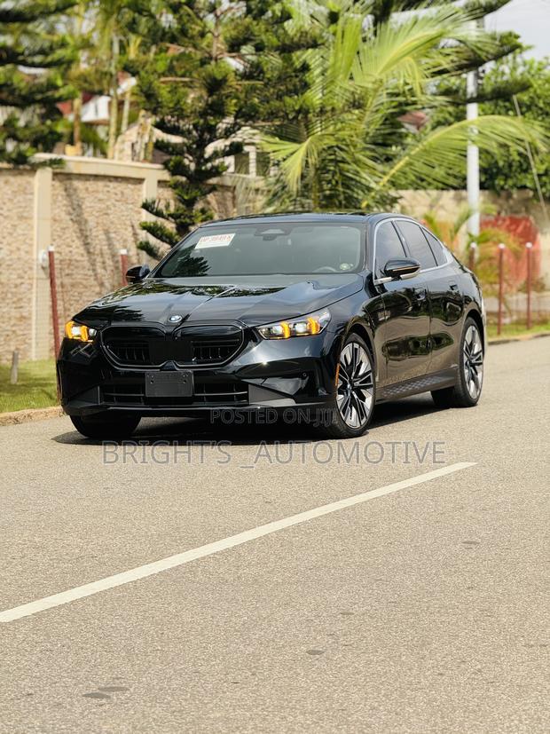 BMW 5 Series 530i xDrive AWD 2024 Black