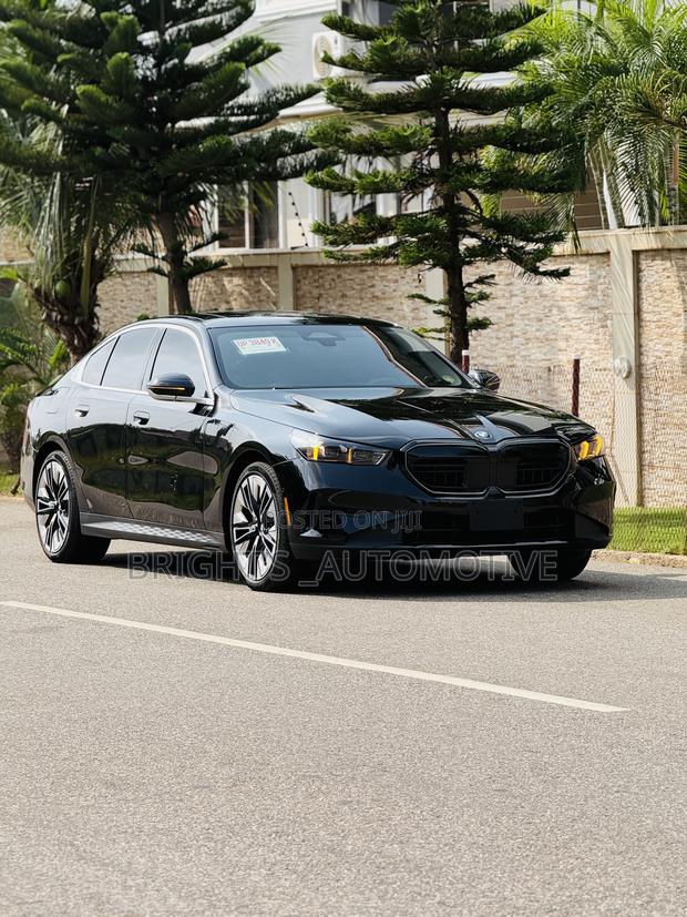 BMW 5 Series 530i xDrive AWD 2024 Black