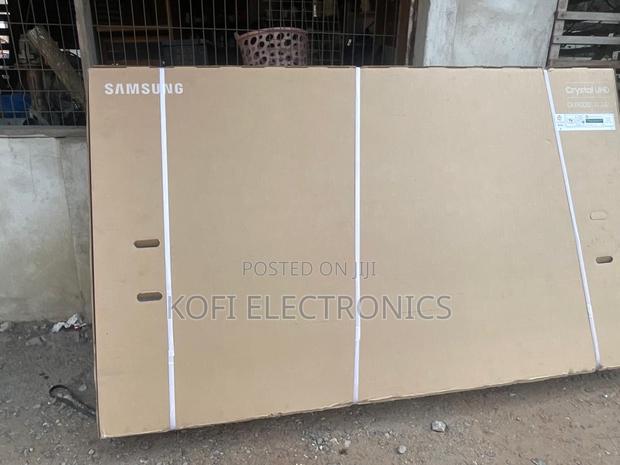 Samsung 98” Grandmaster Uhd Vintage Prestige Edition · Photo 3