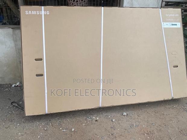 Samsung 98” Grandmaster Uhd Vintage Prestige Edition · Photo 4