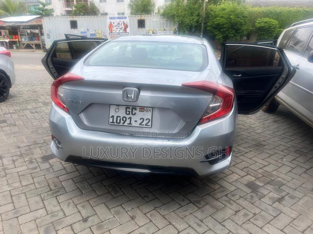 Honda Civic 2016 Gray photo 4