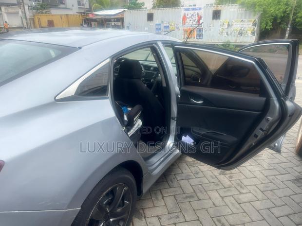 Honda Civic 2016 Gray photo 5