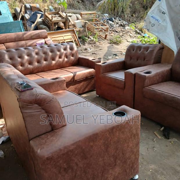 Cheap Sofa Set (Free Delivery) · Photo 2