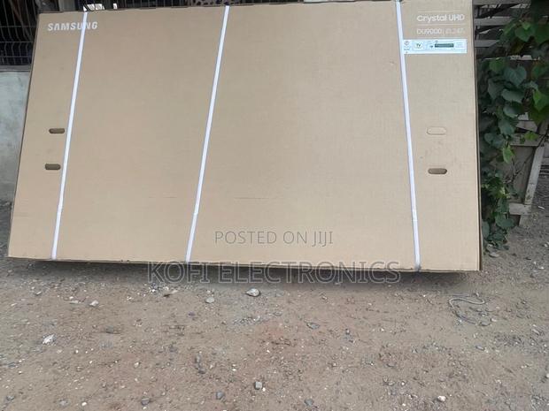 Samsung 98” Retromajesty Ultra Hd Supreme Legacy Model · Photo 3
