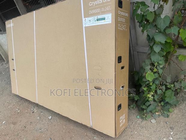 Samsung 98” Oldestate Ultravision Theatre Royale Edition · Photo 3