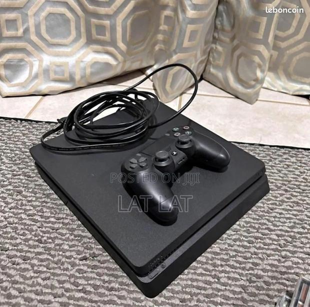 Ps4 Slim With 6 Games Installed Includes Fc 27 · Photo 3